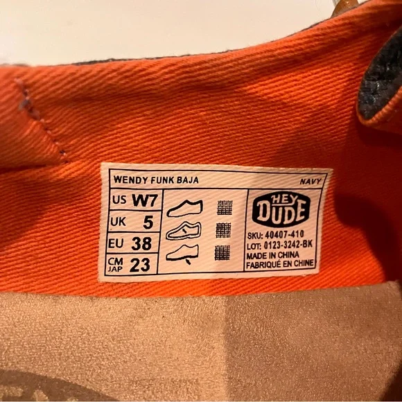 Hey Dude Shoes Wendy Funk Baja Navy Blue Denim Loafer Women's Size 7 - Picture 8 of 9